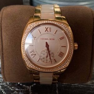 Beautiful! Michael Kors Watch